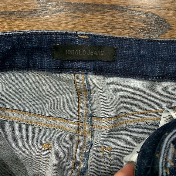 Like New Uniqlo Skinny Jeans Mid Rise Women’s Size 23 - Picture 5 of 6